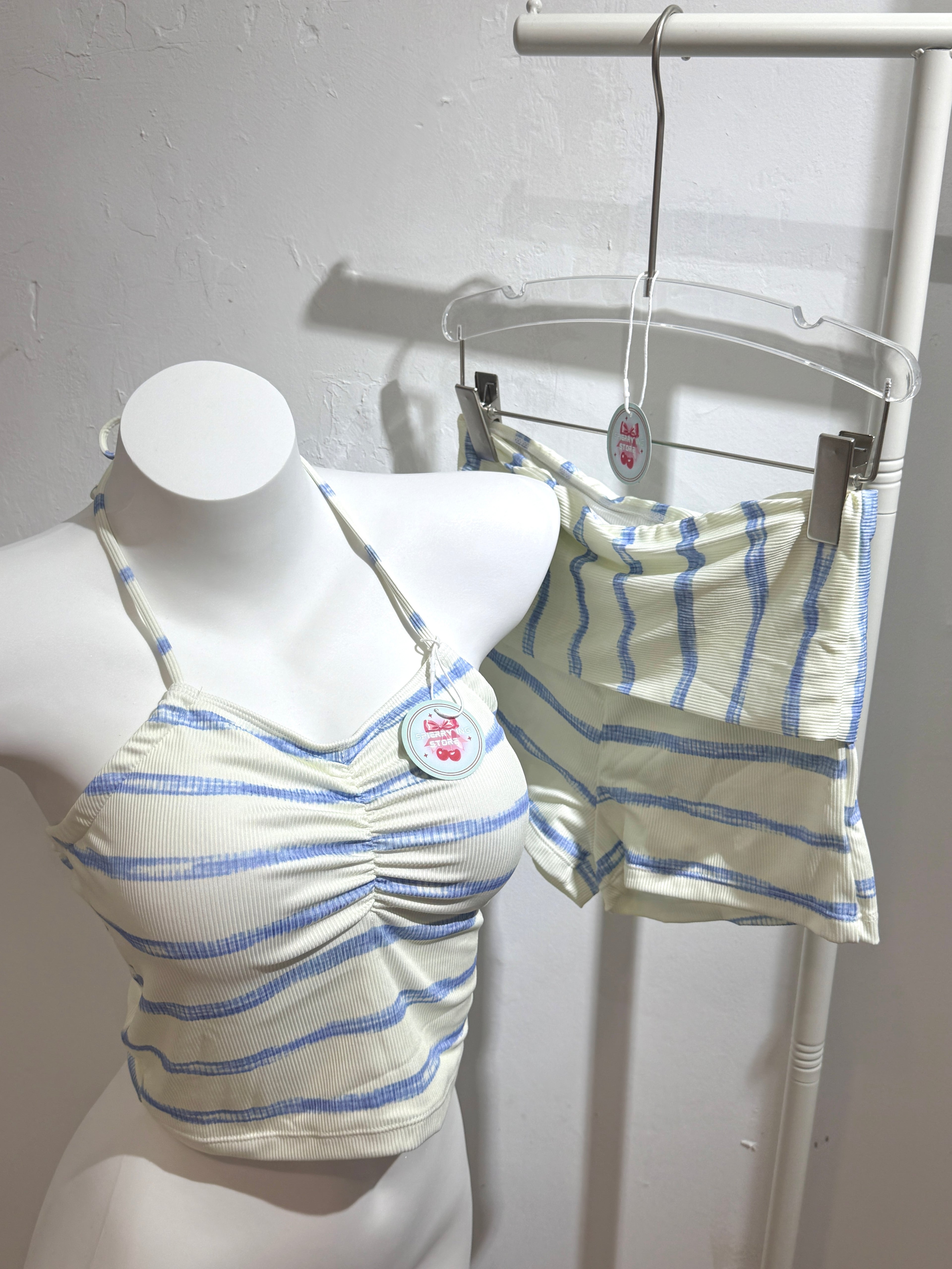 HORIZONTAL STRIPES
RESORT STYLE SWIMWEAR