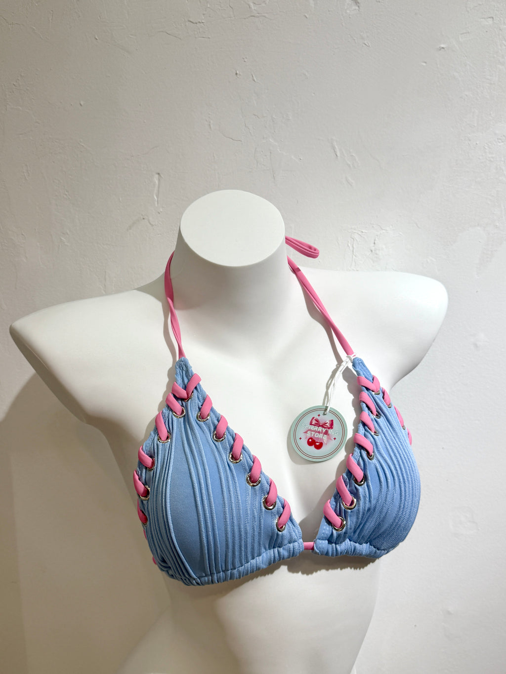 STRAPPY TWISTED BIKINI