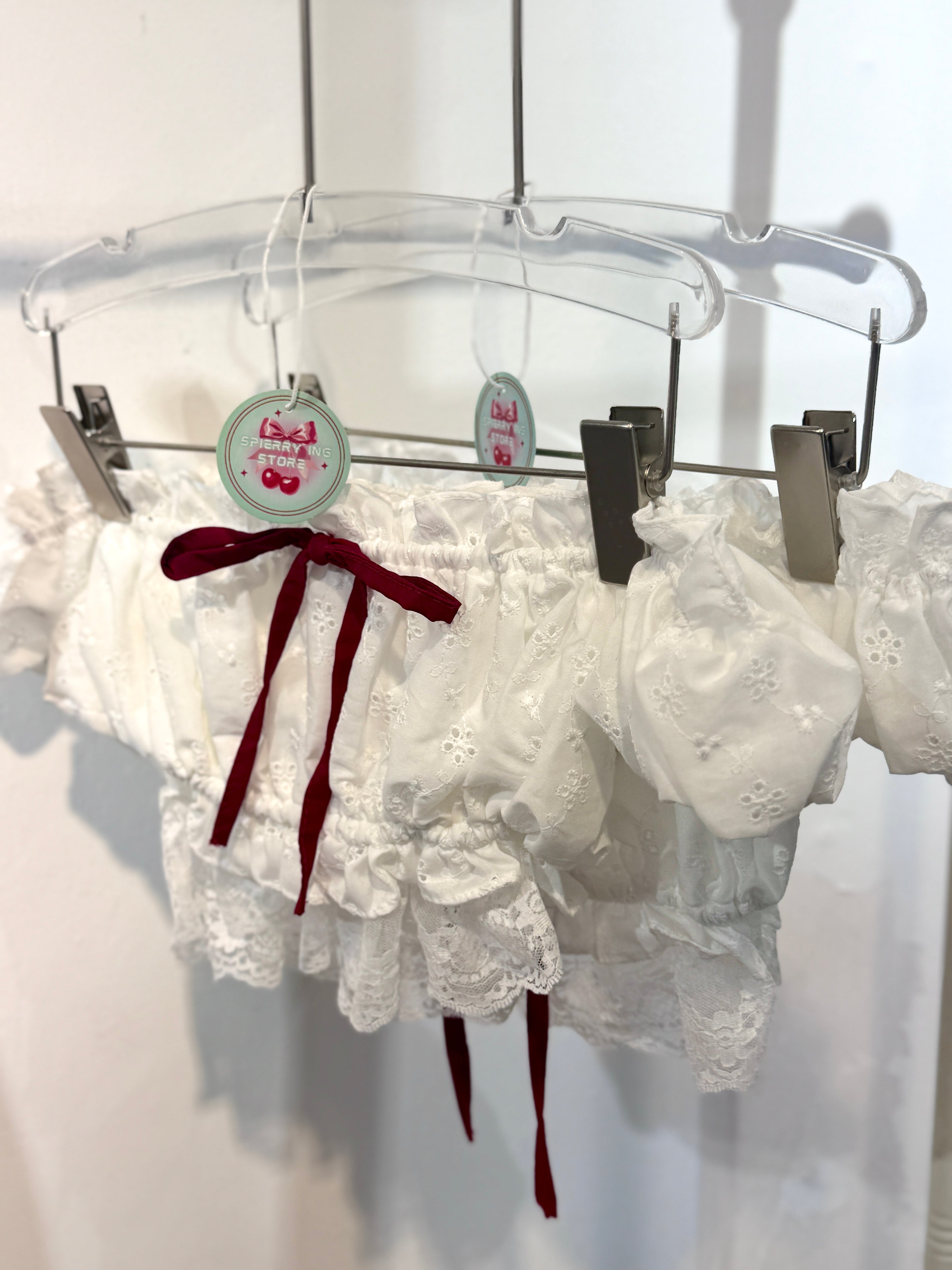 THAI VERSION 🇹🇭 RUFFLE LACE OFF THE SHOULDER CROP TOP