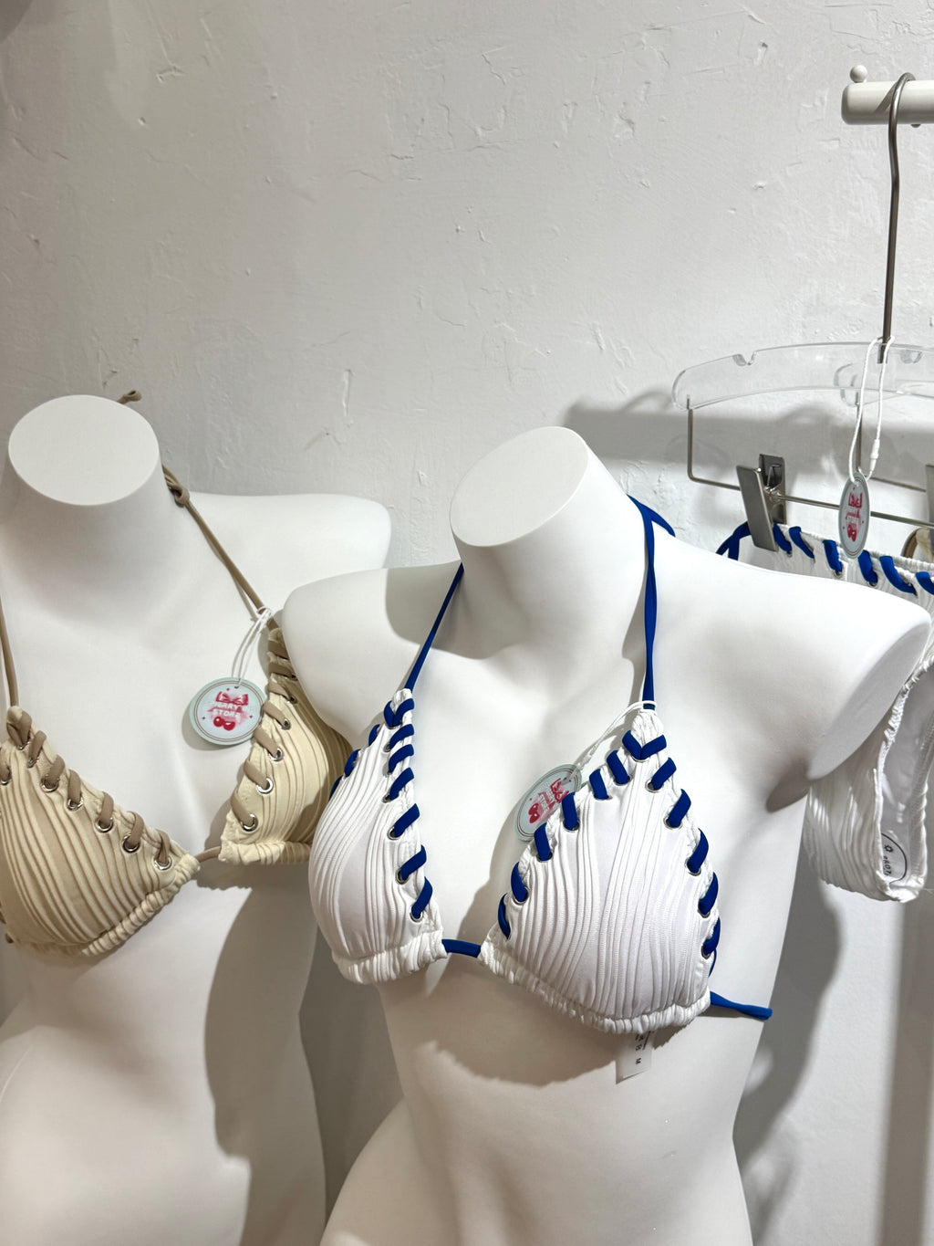 STRAPPY TWISTED BIKINI
